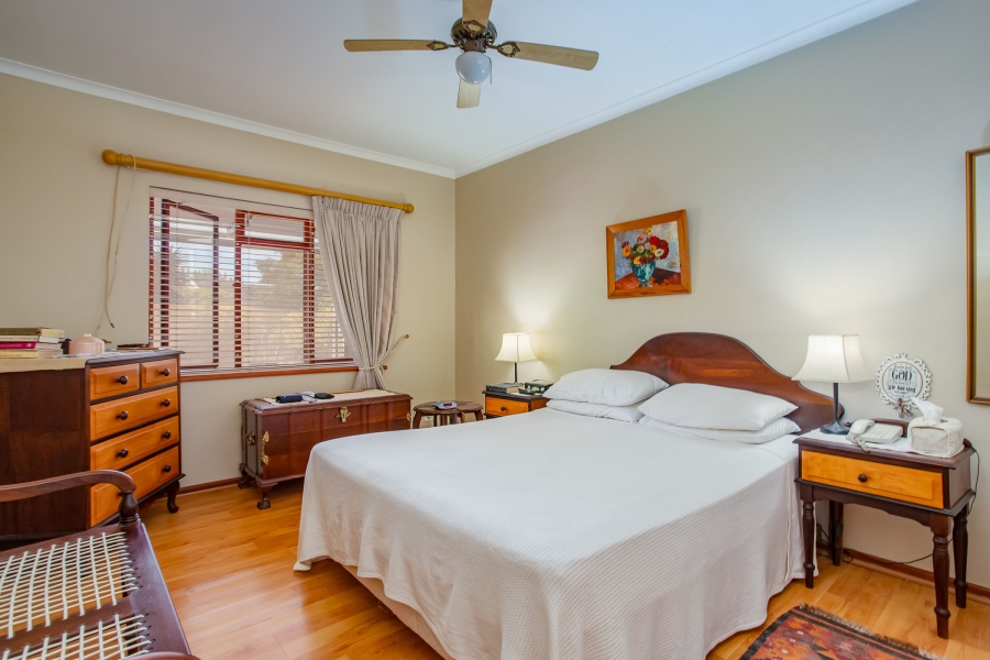 2 Bedroom Property for Sale in De Oude Renbaan Western Cape